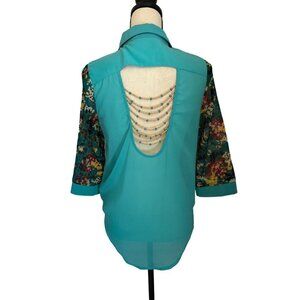 Western Top Button Up Turquoise Floral 3/4 Sleeve Open Back Beading Medium